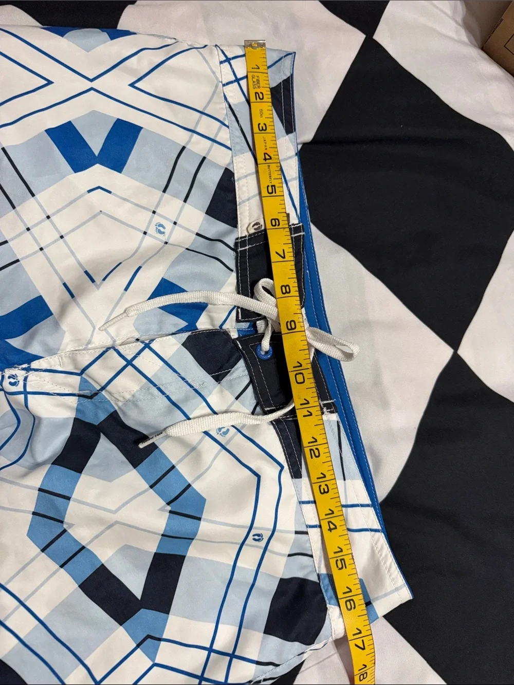 Mossimo Supply Co. White and Blue Geometric Swim Shorts 32